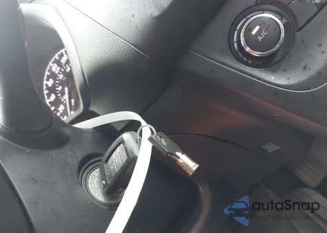 2017 Nissan Sentra S z USA, uszkodzony, nr VIN 3N1AB7AP9HY250506